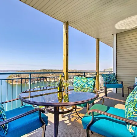 Lake Ozark Condo With Pool Access And Water Views!